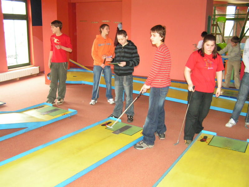 components/com_spgm/spgm/gal/sport/minigolf_08/pict0037.jpg