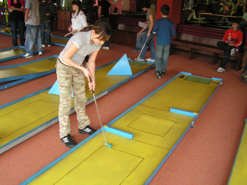 components/com_spgm/spgm/gal/sport/minigolf_08/pict0045.jpg