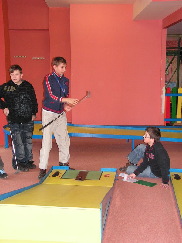 components/com_spgm/spgm/gal/sport/minigolf_09/pict0020.jpg